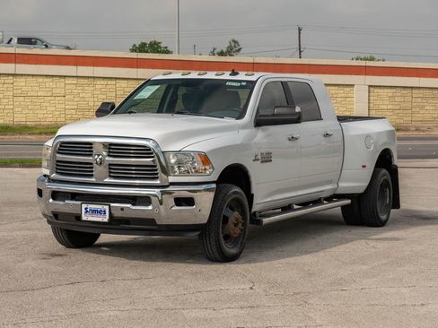 Used 2018 RAM 3500 Lone Star AWD/4WD image 3