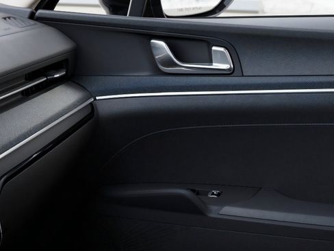 New 2026 Kia K5 LXS image 38