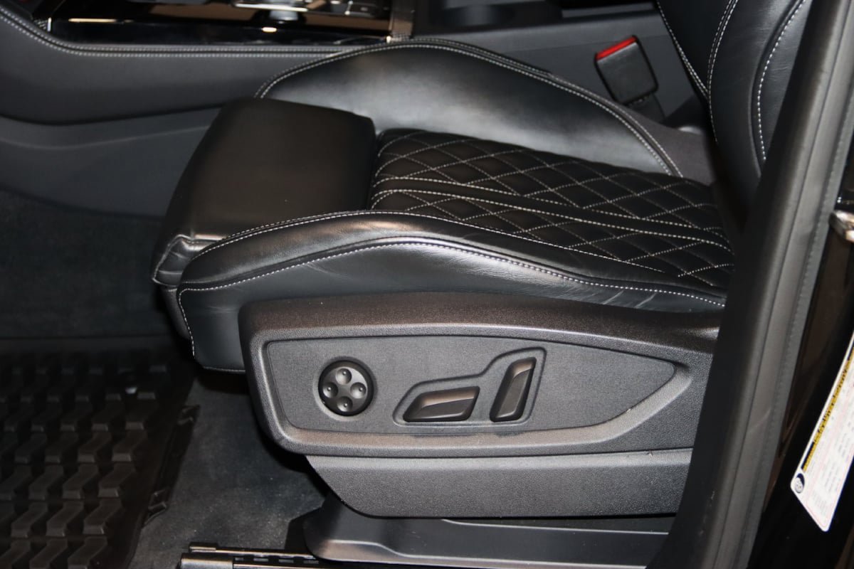 Used 2023 Audi SQ5 Premium Plus AWD/4WD image 34