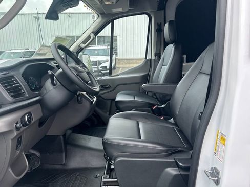 New 2025 Ford Transit 250 148 Medium Roof w/ Load Area Protection Package RWD image 12