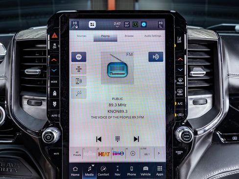 Used 2025 RAM 3500 Limited image 25