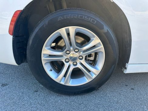 Used 2023 Dodge Charger SXT image 29