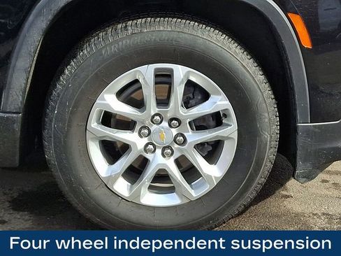 Used 2023 Chevrolet Traverse LS w/ Safety Package image 12