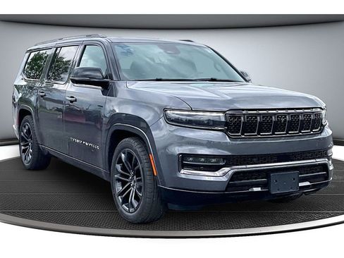Used 2024 Jeep Grand Wagoneer L Series II w/ Quick Order Packagew 28T AWD/4WD image 2