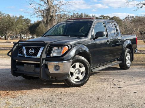 Used 2005 Nissan Frontier SE w/ (J01) Sunroof Pkg image 1