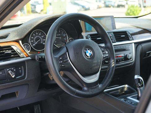 Used 2015 BMW 328i xDrive Sedan AWD/4WD image 21