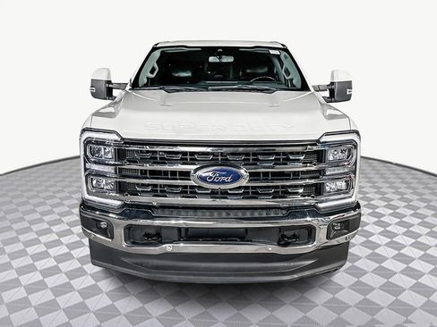 Used 2023 Ford F350 Lariat w/ Lariat Ultimate Package image 2