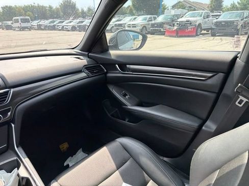 Used 2022 Honda Accord Sport image 18