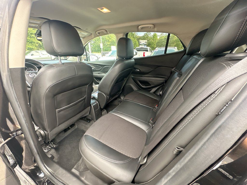 Used 2021 Buick Encore Preferred FWD image 4