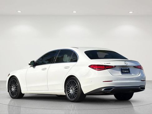 Used 2025 Mercedes-Benz C 300 Sedan image 3