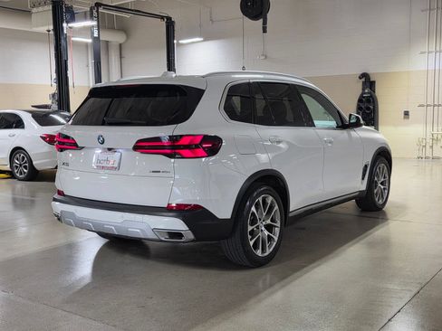 Used 2024 BMW X5 xDrive40i w/ Premium Package AWD/4WD image 7