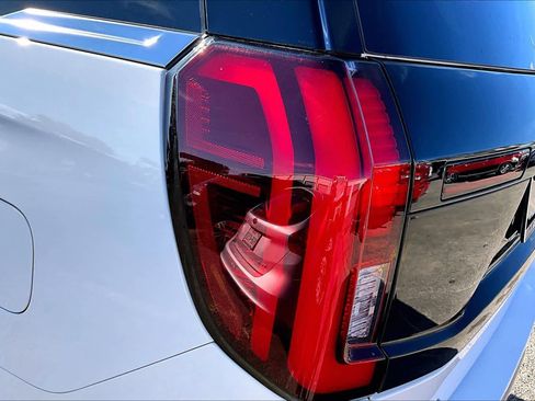Certified 2025 Ford Expedition Platinum AWD/4WD image 28