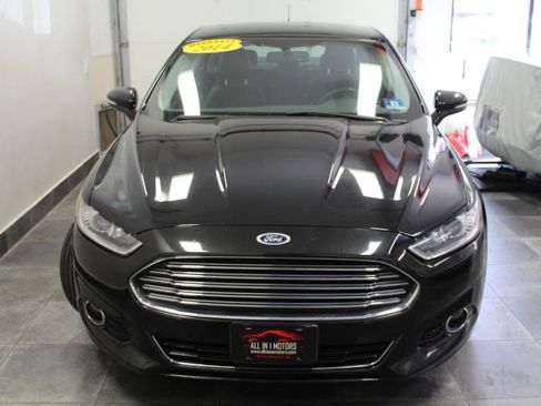 Used 2014 Ford Fusion Titanium FWD image 2