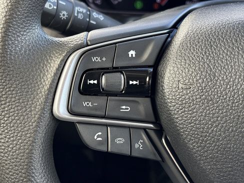 Certified 2018 Honda Accord EX image 29