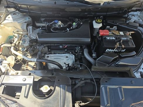 Used 2016 Nissan Rogue S AWD/4WD image 20