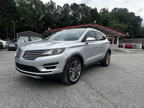 Used 2016 Lincoln MKC Reserve image 2