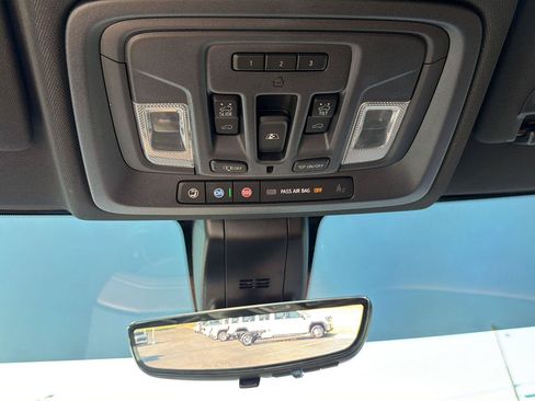 Used 2022 Chevrolet Silverado 2500 High Country w/ LPO, Hitch Package AWD/4WD image 37