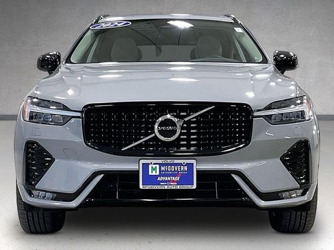 Used 2024 Volvo XC60 B5 Core w/ Protection Package Premier image 2