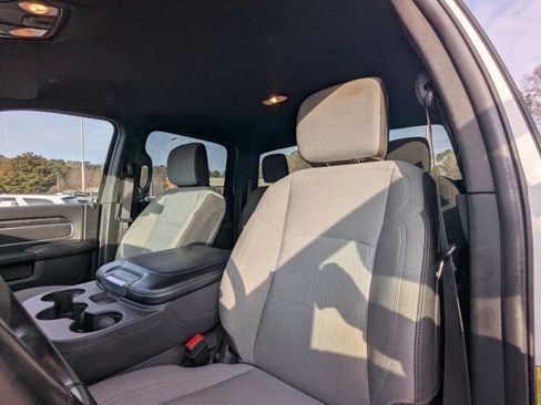 Used 2024 RAM 3500 Big Horn AWD/4WD image 9