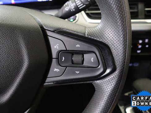 Used 2025 Chevrolet Trax LT FWD image 26