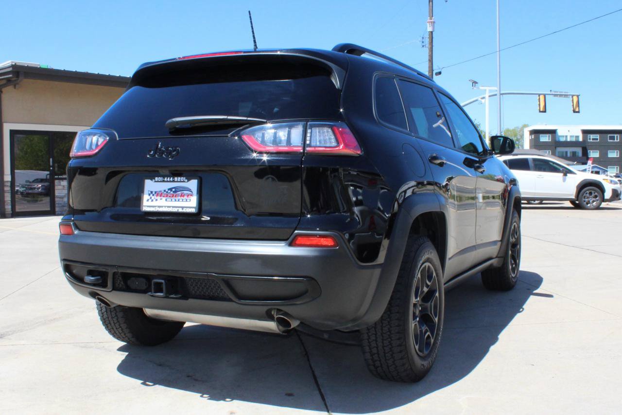 Used 2022 Jeep Cherokee Latitude w/ Sun & Sound Group AWD/4WD image 35