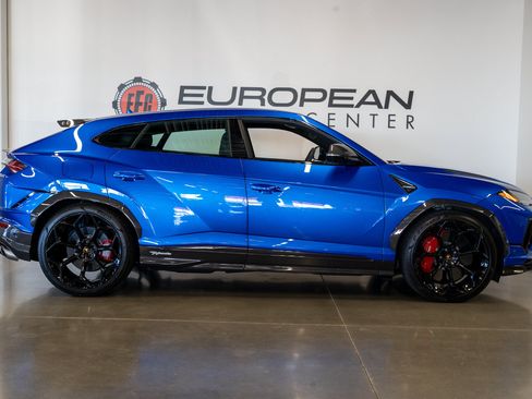 Used 2023 Lamborghini Urus Performante AWD/4WD image 14