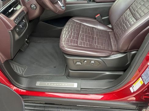 Used 2022 Cadillac Escalade Sport Platinum w/ Heavy-Duty Trailer Package image 28