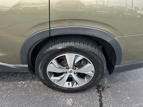 Used 2023 Subaru Ascent Premium w/ Convenience Package AWD/4WD image 32