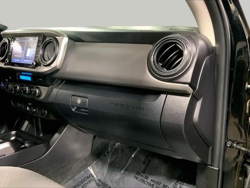 Certified 2023 Toyota Tacoma SR5 AWD/4WD image 19