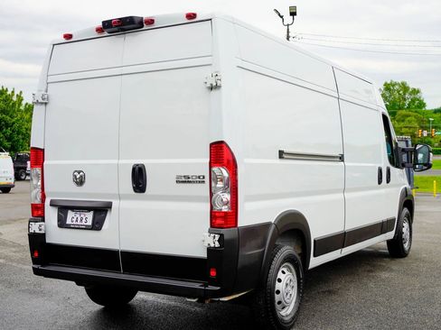 Used 2023 RAM ProMaster 2500 FWD image 8
