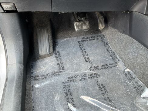 Used 2013 Toyota RAV4 XLE FWD image 17