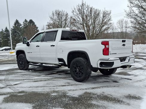 Used 2022 Chevrolet Silverado 2500 LTZ w/ LTZ Plus Package image 4