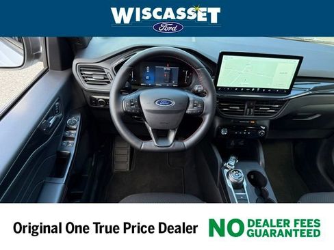Used 2025 Ford Escape ST-Line w/ Tech Pack #1 image 7