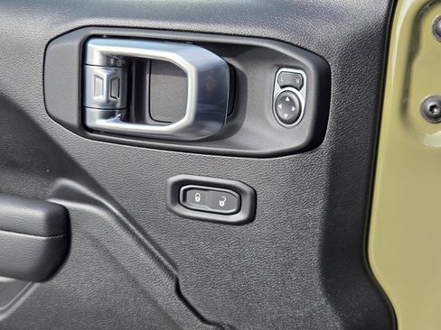 New 2026 Jeep Gladiator Sport image 23