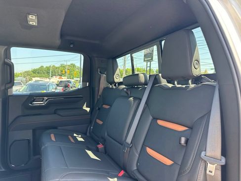 New 2026 GMC Sierra 1500 AT4 w/ AT4 Premium Package AWD/4WD image 30