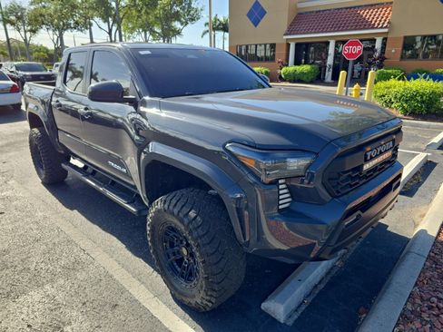 Used 2025 Toyota Tacoma SR5 RWD image 2
