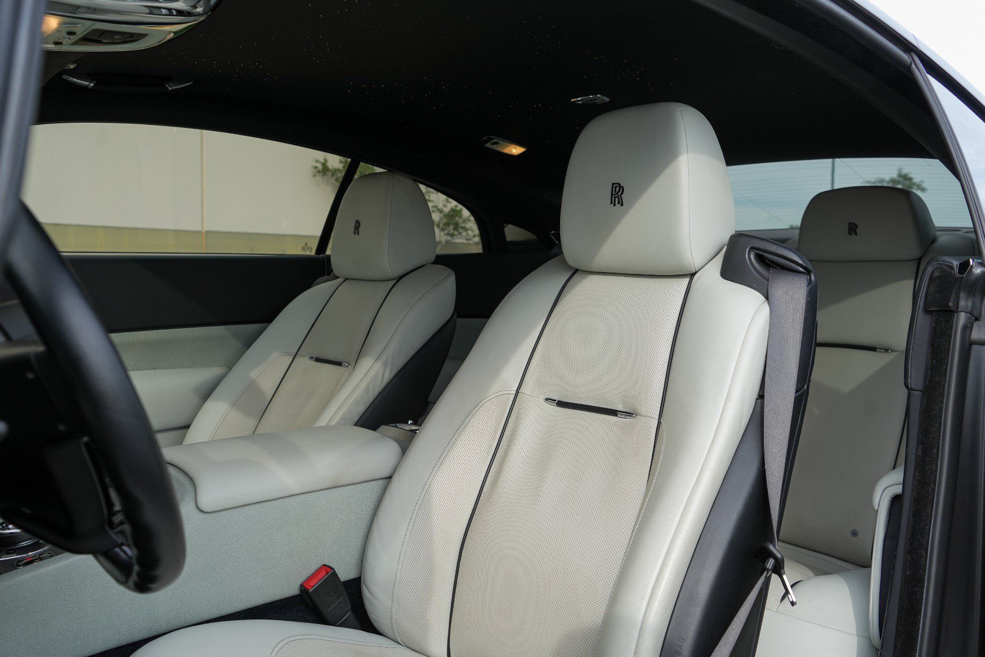 Used 2015 Rolls-Royce Wraith RWD image 12