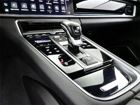 Used 2022 Porsche Panamera 4 Platinum Edition image 11