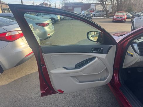 Used 2014 Kia Optima LX image 10