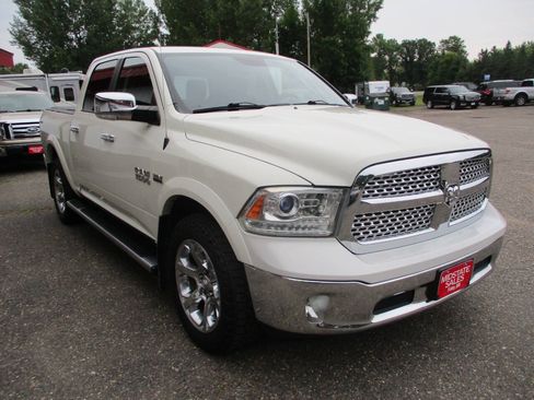 Used 2016 RAM 1500 Laramie w/ Convenience Group AWD/4WD image 13