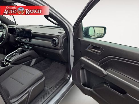 Used 2024 Chevrolet Colorado Trail Boss w/ Technology Package AWD/4WD image 6