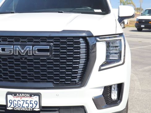 Used 2023 GMC Yukon Denali Ultimate AWD/4WD image 8