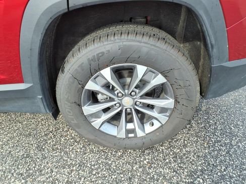 Used 2025 Chevrolet Equinox LT w/ Convenience Package II FWD image 10