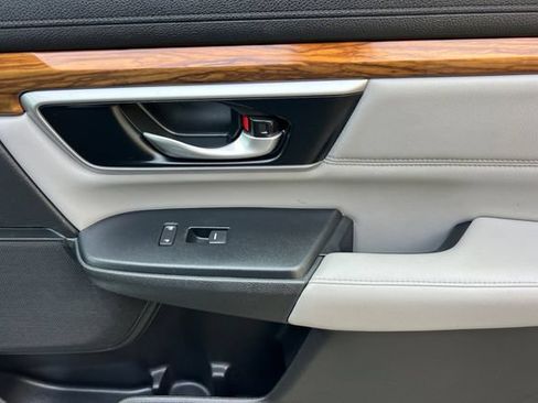 Used 2020 Honda CR-V Touring image 22