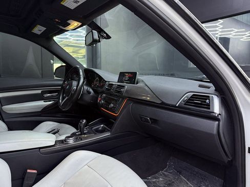 Used 2016 BMW M3 RWD image 26