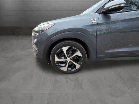 Used 2016 Hyundai Tucson Sport image 16