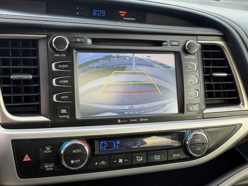 Used 2016 Toyota Highlander Limited AWD/4WD image 27