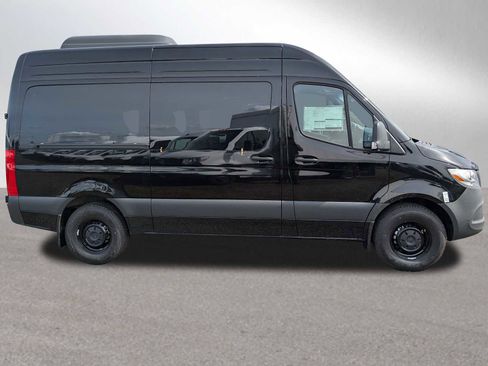 New 2025 Mercedes-Benz Sprinter 2500 image 8