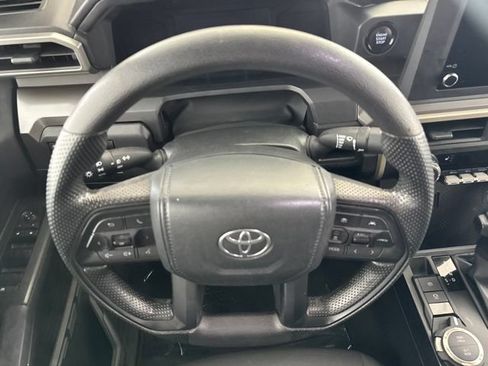 Used 2024 Toyota Tacoma SR5 AWD/4WD image 29