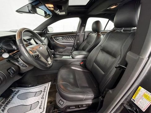 Used 2018 Ford Taurus Limited AWD/4WD image 21